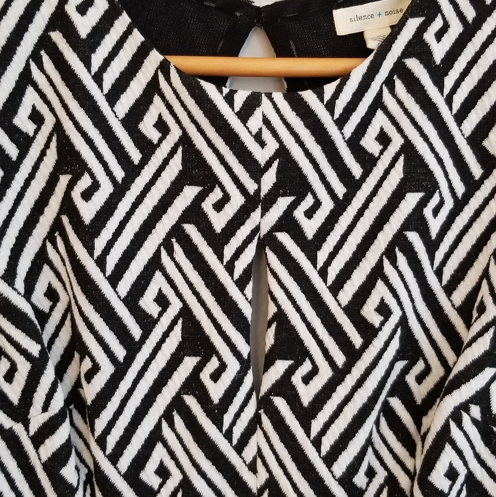 Urban Outfitters black white mini dress - Picture 4 of 4